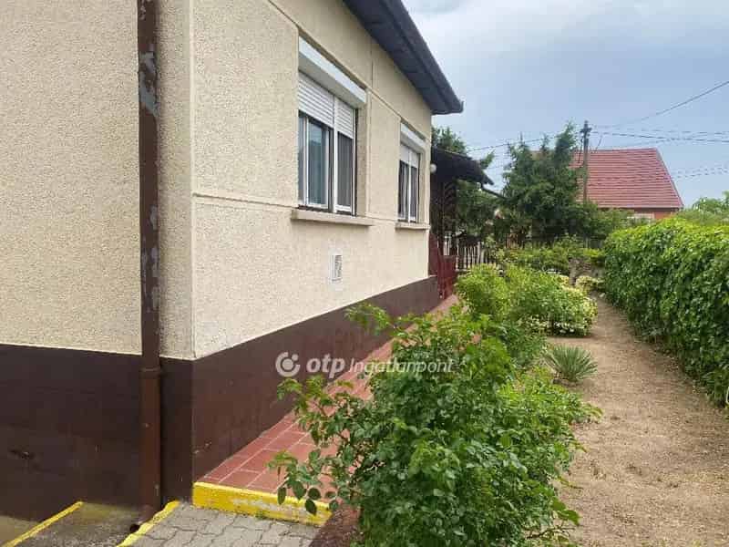 90m2-es családi ház Balassagyarmaton eladó