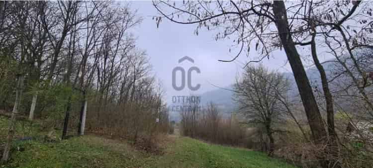 Kesztölc 800m2 építési telek eladó Üh-1 övezet