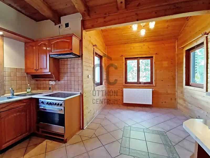 Mogyoródi Fenyohaz Elado 170 nm 6 Szoba 2 Furdőszoba