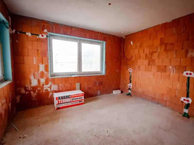 Újépítésű 4 Hálószobás Ikerházfelek Garázzsal Csendes Övezetben
