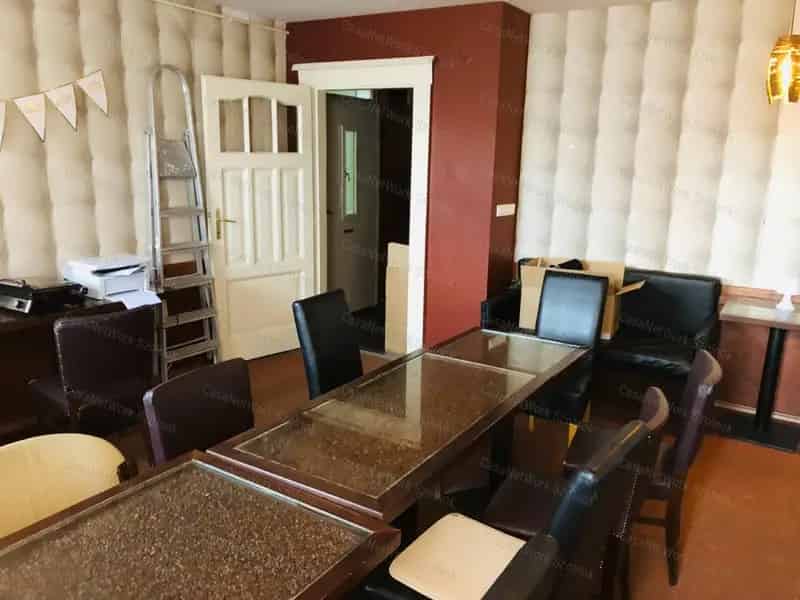 Szolnok Belváros Cukrászda Eladó Rendezvényteremmel