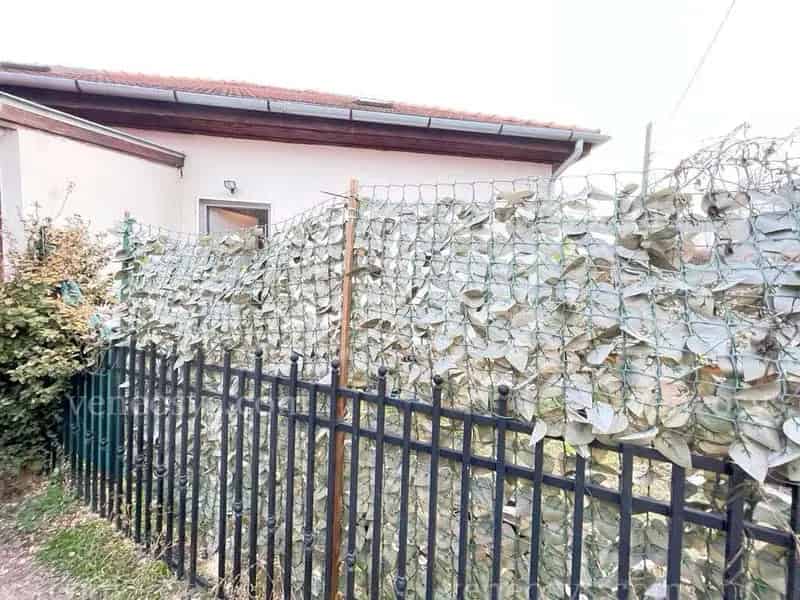 Szigethalom Dunapart 45 nm-es nappali + 2 szobás kétszintes lakás eladó
