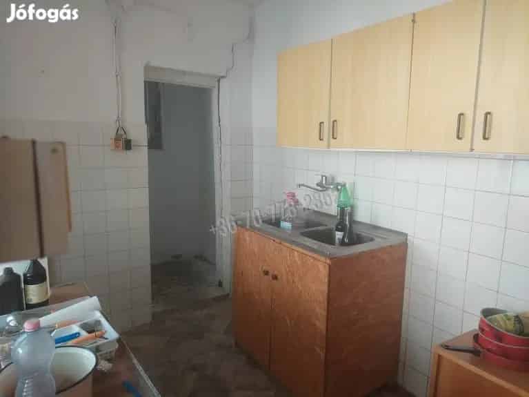 Doboz Szanazug Retro Nyaraló eladó felújítandó