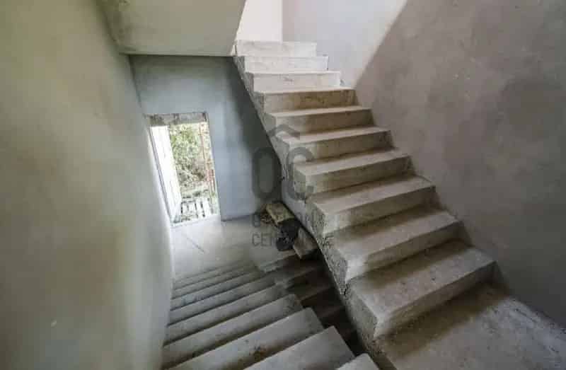 Pestújhelyi Századfordulós Téglaépület Befektetésre 1040m2 Telken