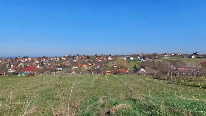 Zamardi Kőhegy Panorámás Telek Elado