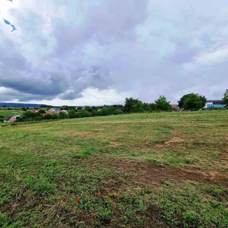Keszthelyi építési telek eladó - 1760 m2 - csendes környezet
