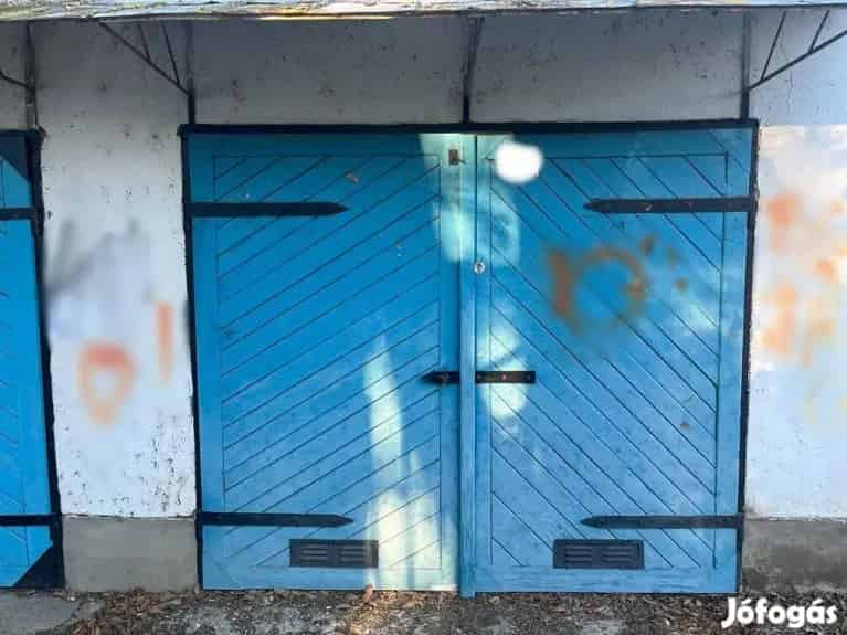 Jó állapotú garázs eladó Tiszaújvárosban