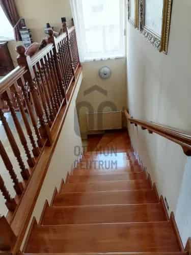 Győrújfalui családi ház eladó 230 nm 1106 nm telken