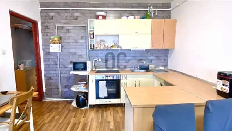 Szekszárdi 3 szobás panel lakás eladó