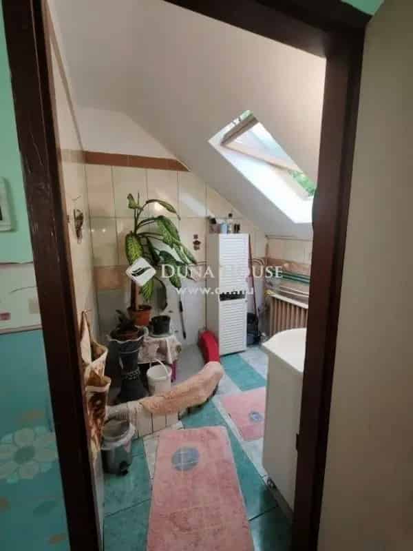 207 m2-es 3 szintes családi ház Szigetszentmiklóson eladó