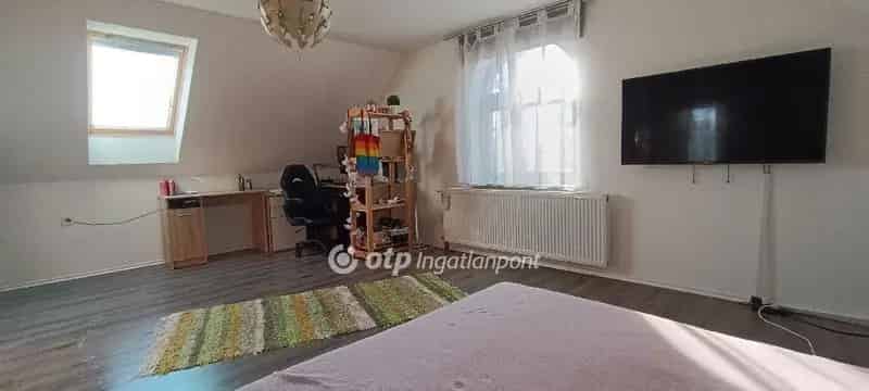 Siklós Kertvárosi 195m2-es Felújított Családi Ház Eladó