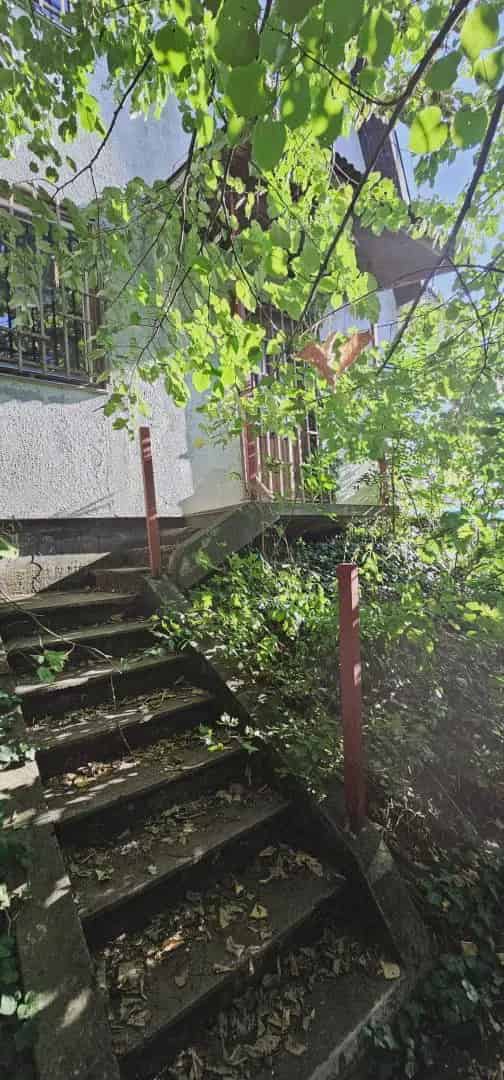 Pátyi panorámás telek házal eladó