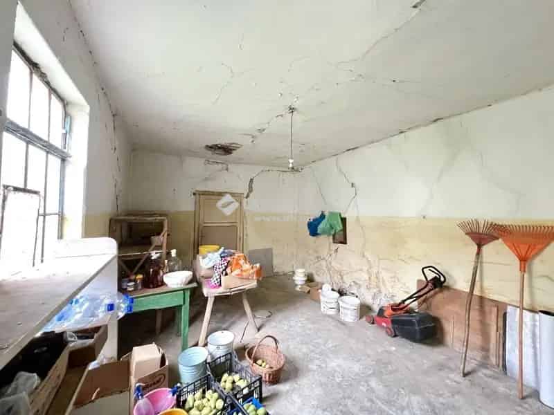 Bakonyszentlászlói parasztház eladó felújítandó állapotban