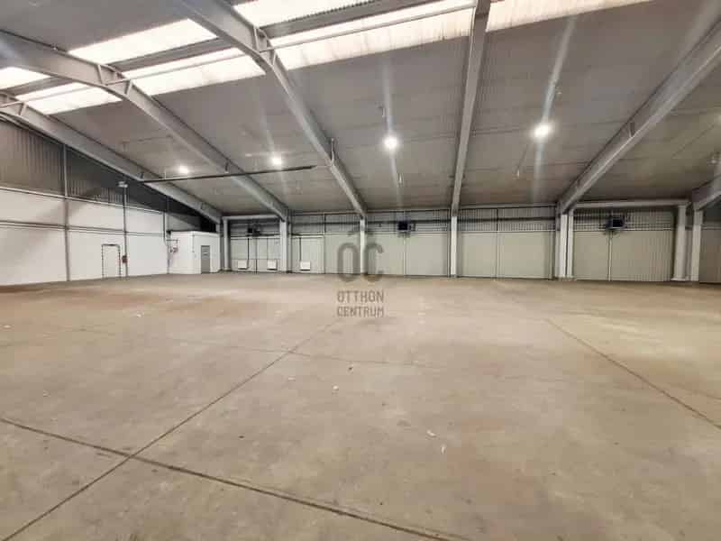 Prémium Raktár Dél-Buda Szívében 500m2 Parkolóval