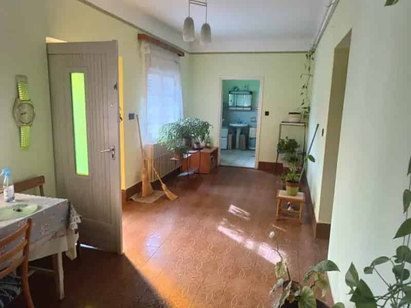 Tanya eladó Csemő közelében 4316nm-es területtel