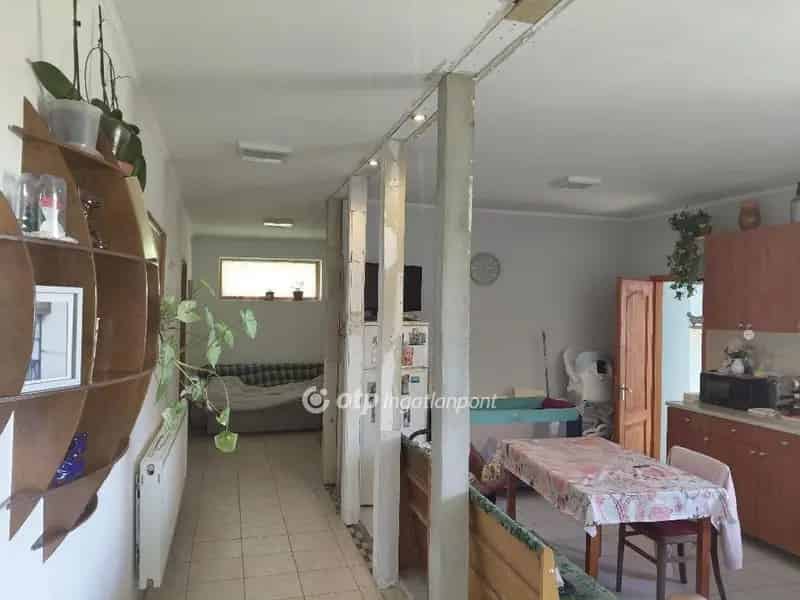 Ház Kiadó , Jászberényi járás, Alföld és Észak