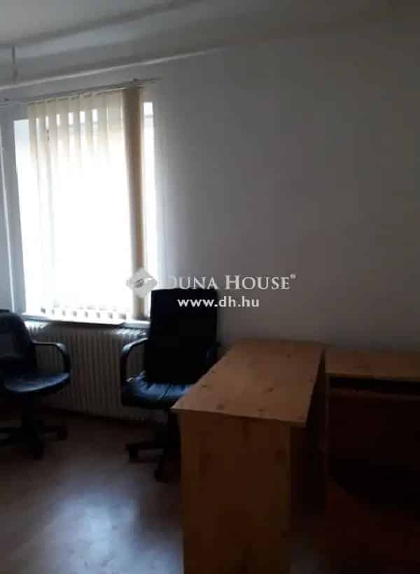 305 nm-es Belvárosi Irodák Eladó