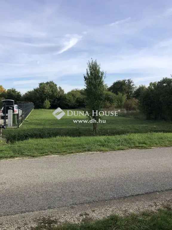 Telek Eladó , Balatonfőkajár, Dunántúl