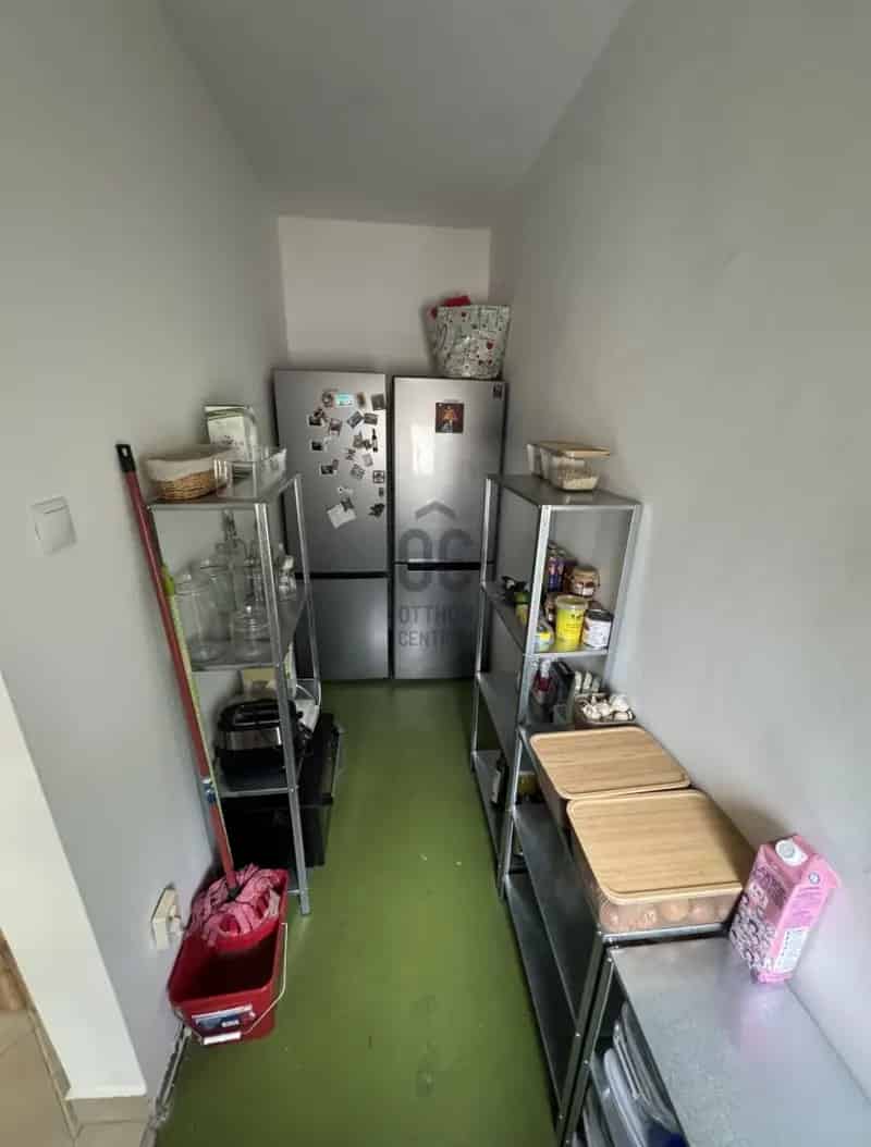 Szentendre 4 szobás bútorozott lakás eladó