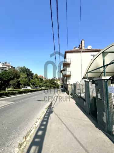 Budapest II kerületi eladó lakás 50 nm 2 szoba új bútorokkal