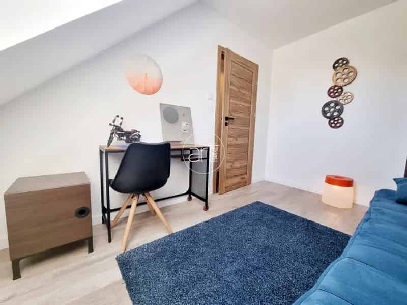 80 m2 3 szobás társasházi lakás kiadó