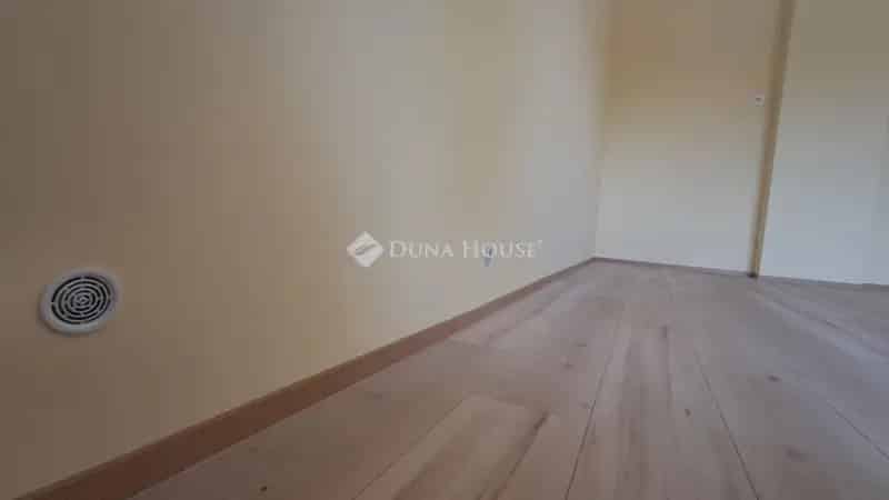 Felújított családi ház Bakonyán 75 m2 2297 m2 telekkel