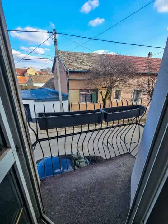 Debrecen Lorántffy utca 191nm-es sorház eladó