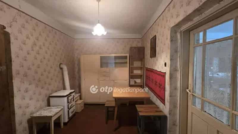 Kaba 72m2-es családi ház 1089m2-es telken eladó