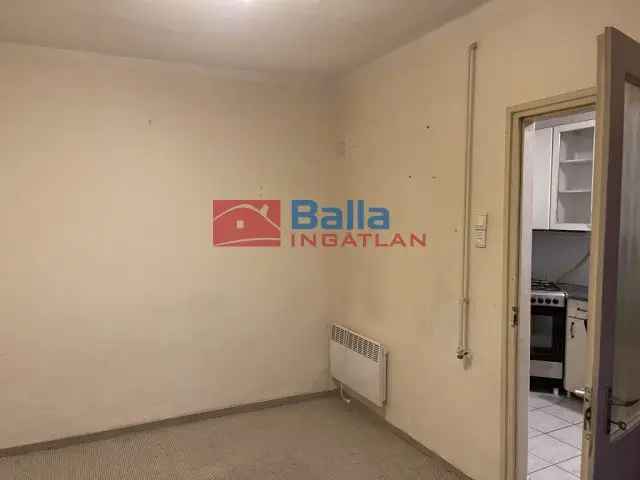 87m2-es Családi ház eladó XIX kerületben
