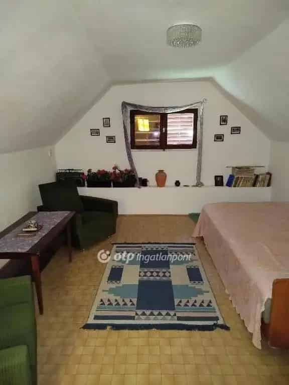 Dombay tó melletti hétvégi ház eladó