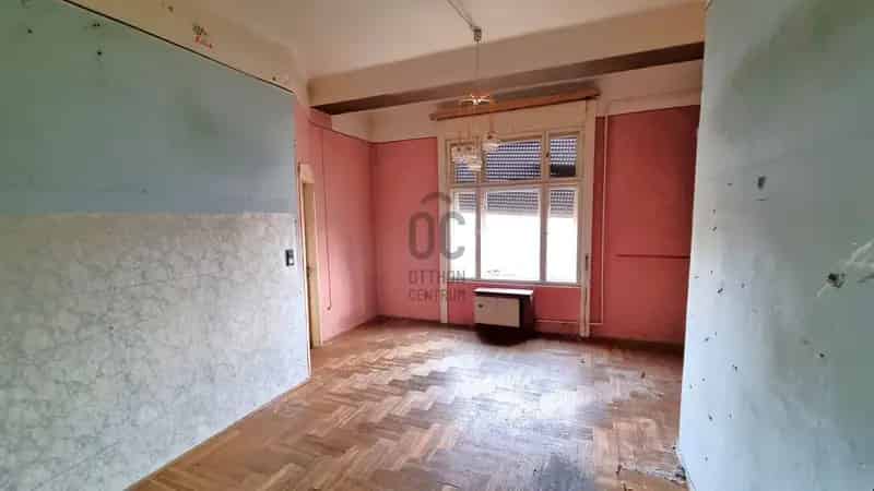 129 nm-es 4 szobás felújítandó lakás Budapest VII kerületben