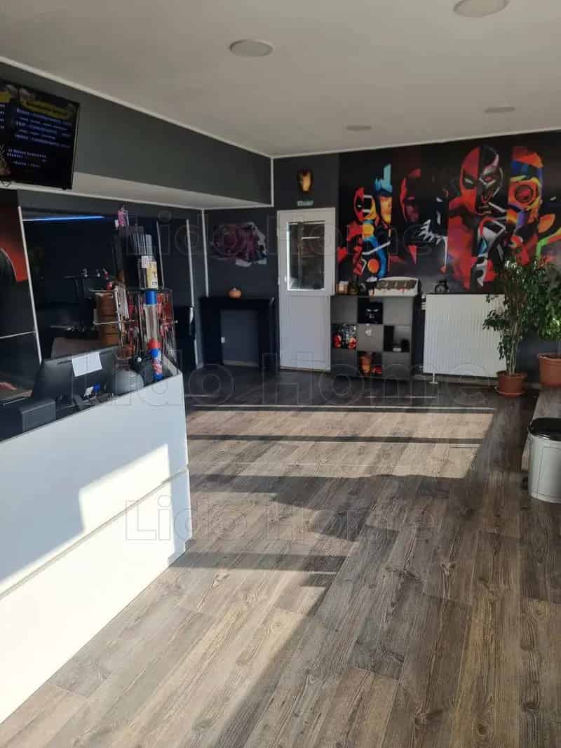 Balatonlellei Vendéglátóegység Lakással Eladó