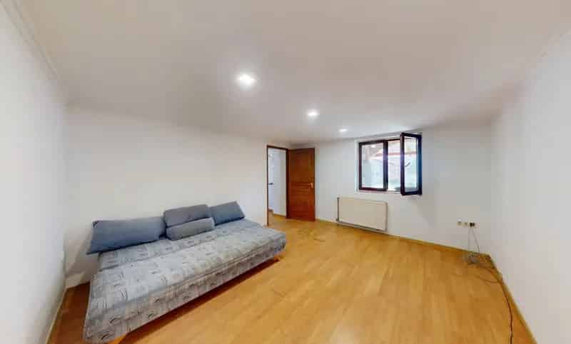 92 m2-es 3 szobás családi ház Ják 5316 m2 telekkel