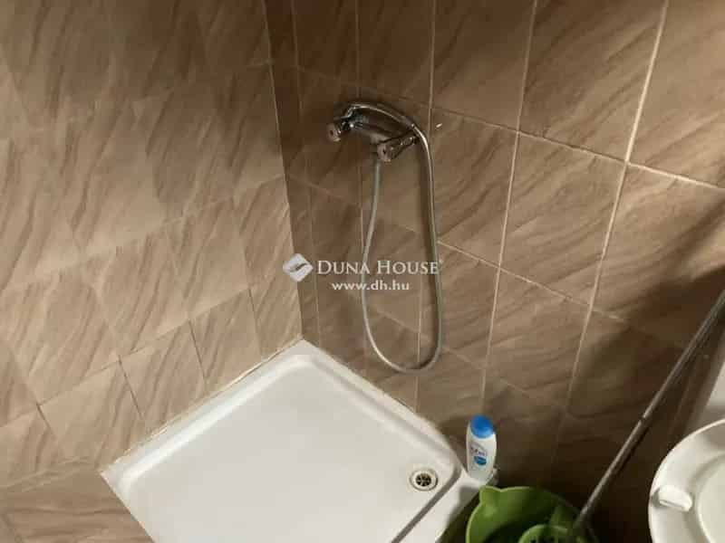 Debrecen Biczó István kert 37 nm-es ház 854 nm telekkel