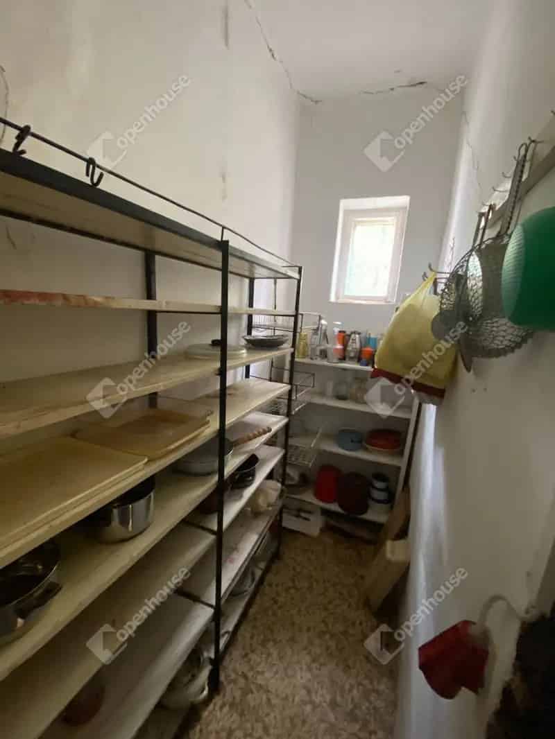 Kapuvári családi ház eladó nagy telekkel 4 szoba garázzsal
