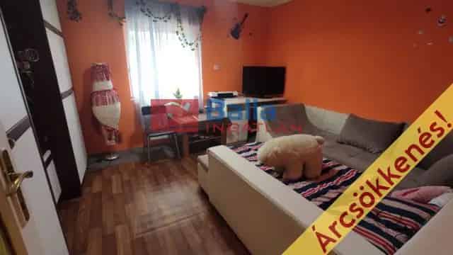 Kulcs családi ház eladó 4 1 félszoba 742nm telek