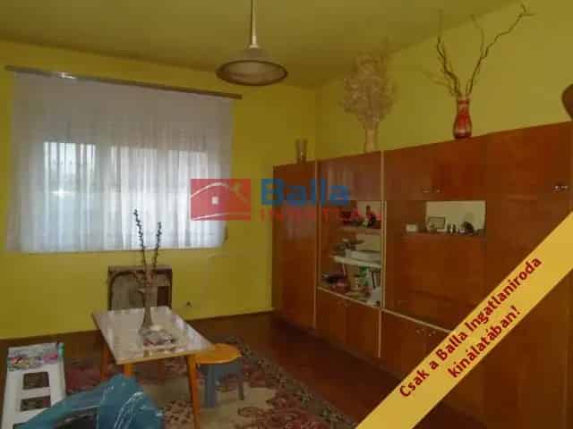 Tiszakécske családi ház eladó 100m² 2+1 félszoba