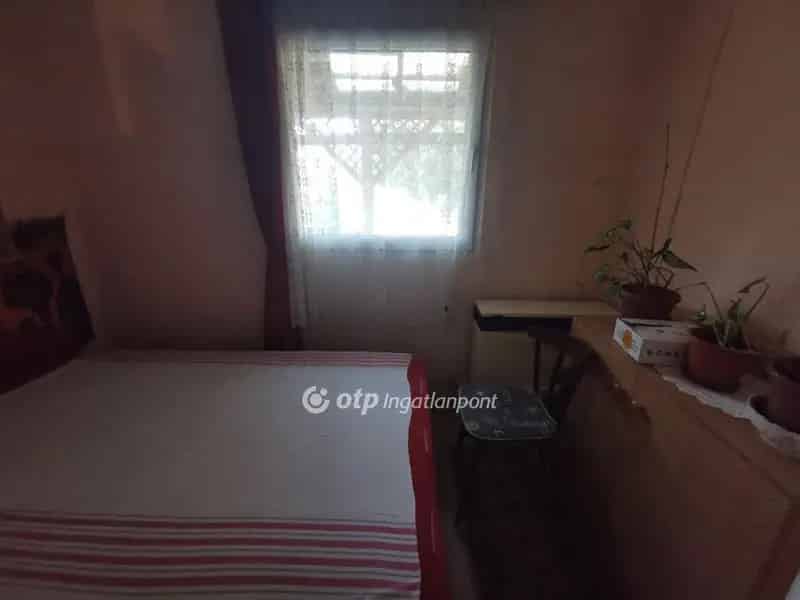 Baja Tégla Családi Ház 1300m2-es Telken