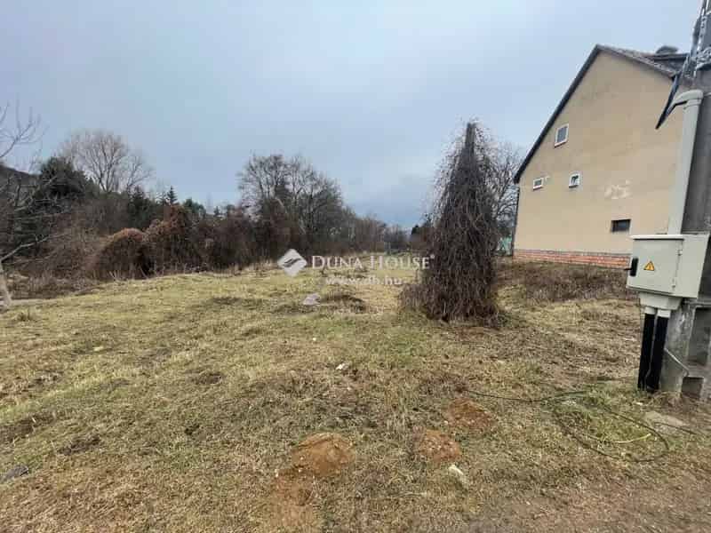 Dömös 778 nm-es Saroktelek Eladó