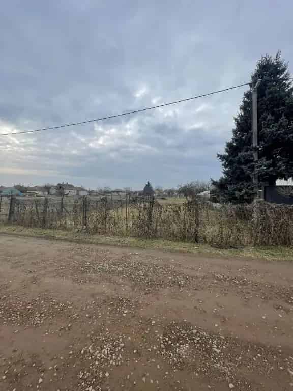 Nagykáta 1032 m2-es Telek Eladó 30 Beépíthetőséggel