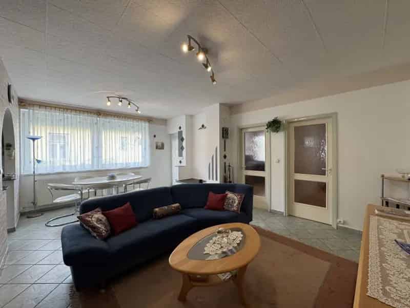Családi ház Zalacsányban dupla garázzsal és apartmannal