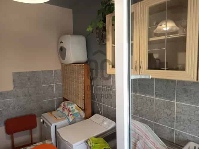 Lovasi felujitott lakás eladó garázzsal