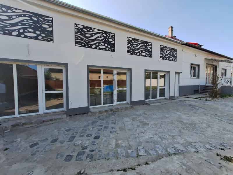 Szigetszentmiklós Ófalu Tágas Lakás Eladó Parkosított Környezetben