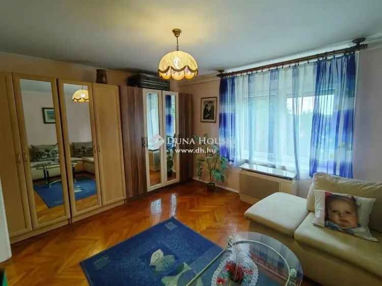 Cikón 2 családi ház eladó - 160m2, 5 szoba, felújított