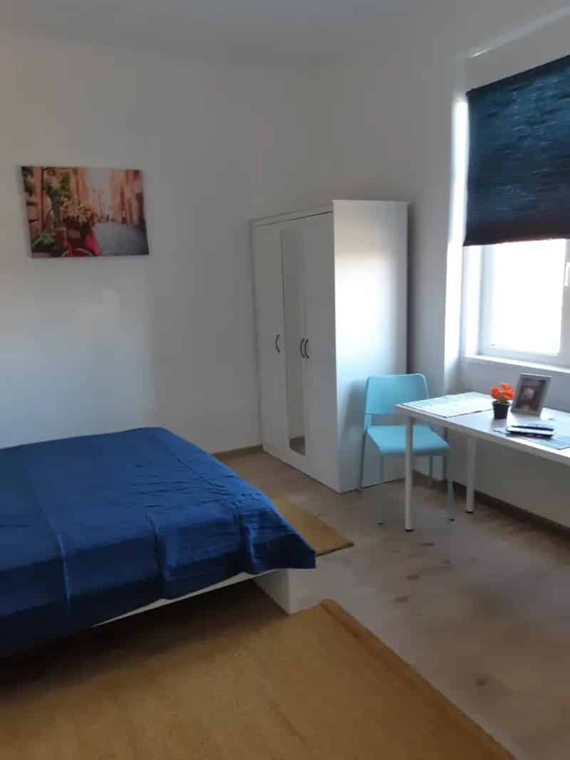 IX kerulet 957 nm-es 5 szintes apartmanhaz elado