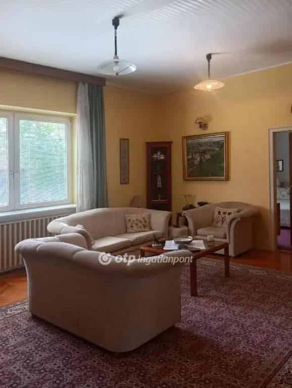 Egri 150m2-es Családi Ház Eladó - Belvárosi