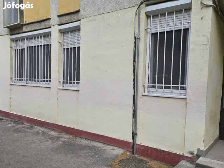 Tatabánya Újváros Másfélszobás Lakás Eladó Alkuképes Áron