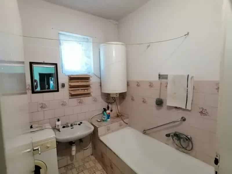 Eladó családi ház Pusztaszabolcson 73 m2 1149 m2 telekkel