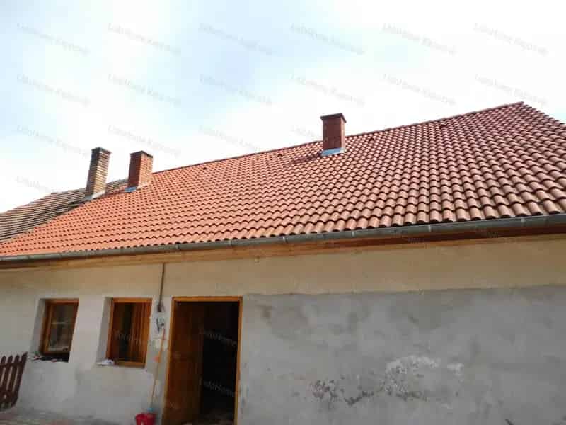 Kaposvári családi ház eladó - felújított, 3 szoba, nappali