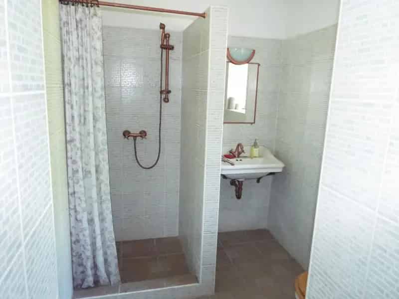 Perkáta kúria eladó - 220m2 hasznos alapterület, 2200m2 telek